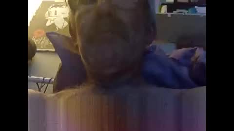 Snapshot of scoutiii chatting on 12.08.24 scoutiii online show from 12.08.24