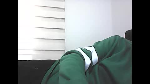 Snapshot of screw2 chatting on 03.01.25 Evren online show from 03.01.25