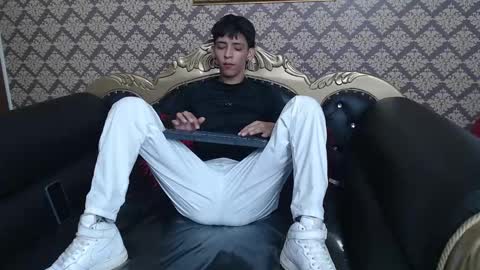 Snapshot of sebas_cat chatting on 09.30.25 Sebastian Alvarez online show from 09.30.25