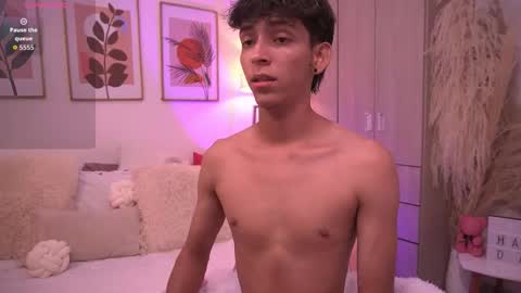 Snapshot of sebas_cat chatting on 12.18.25 Sebastian Alvarez online show from 12.18.25