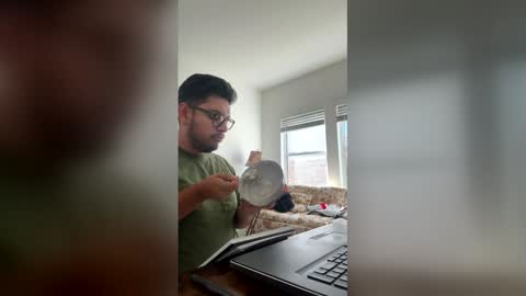 sebasbilbao7 online show from 03.18.26