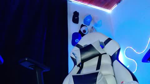 Sebastian online show from 11.25.25