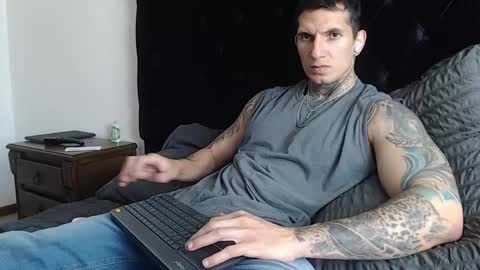 Snapshot of sebastian_muss chatting on 01.05.26 Sebastian online show from 01.05.26