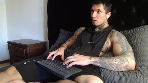 Snapshot of sebastian_muss chatting on 01.17.26 Sebastian online show from 01.17.26