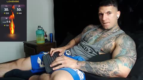 Snapshot of sebastian_muss chatting on 02.25.26 Sebastian online show from 02.25.26