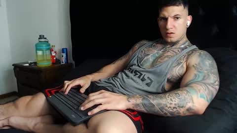 Snapshot of sebastian_muss chatting on 03.01.26 Sebastian online show from 03.01.26