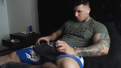 Snapshot of sebastian_muss chatting on 03.11.26 Sebastian online show from 03.11.26