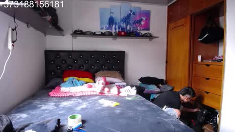 Snapshot of sebastian_posse chatting on 12.01.25 Myystiic online show from 12.01.25