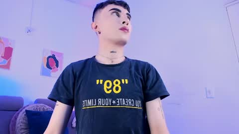     .  INDEPENDENT MODEL online show from 04.22.26