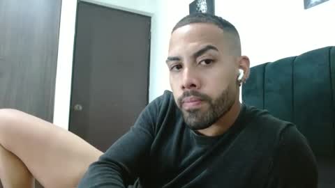 Snapshot of sebastiano_97 chatting on 01.10.25 Sebastiano online show from 01.10.25