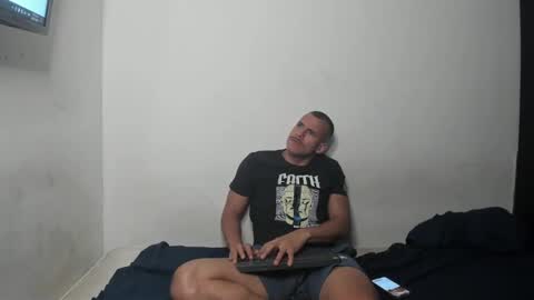 Snapshot of sebastianp13 chatting on 01.24.25 sebatian palacios online show from 01.24.25