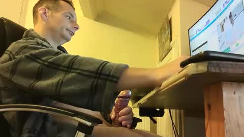 Snapshot of sebastianspalding450 chatting on 10.13.25 sebastianspalding450 online show from 10.13.25