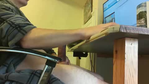 Snapshot of sebastianspalding450 chatting on 10.29.25 sebastianspalding450 online show from 10.29.25