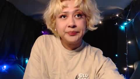 Snapshot of sebastiansupreme chatting on 10.27.25 Sebastian online show from 10.27.25