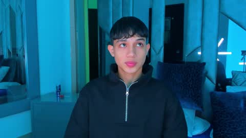 Snapshot of sebax_00 chatting on 09.18.25 Sebastian online show from 09.18.25