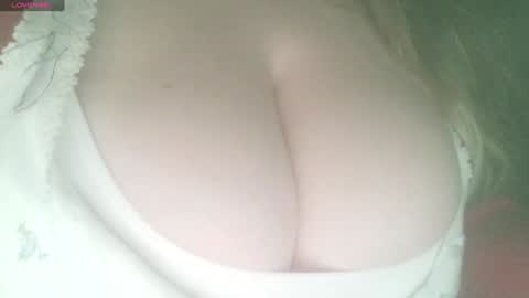 Snapshot of secret18slaveanon chatting on 01.03.25 Sunny online show from 01.03.25