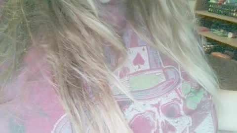 Snapshot of secret18slaveanon chatting on 02.06.25 Sunny online show from 02.06.25