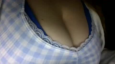 Snapshot of secret18slaveanon chatting on 11.10.25 Sunny online show from 11.10.25