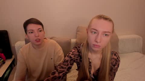 Snapshot of secret_dreams_ chatting on 01.17.25 Amanda and pair in a real life we love each other but can play with you online show from 01.17.25