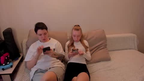 Snapshot of secret_dreams_ chatting on 03.11.25 Amanda and pair in a real life we love each other but can play with you online show from 03.11.25