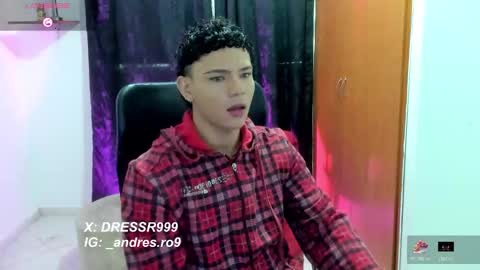 Snapshot of secret_justin chatting on 12.03.25 JUSTIN online show from 12.03.25