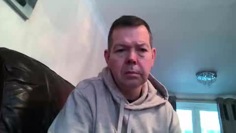 Snapshot of secretfun69uk chatting on 01.05.25 BJ online show from 01.05.25