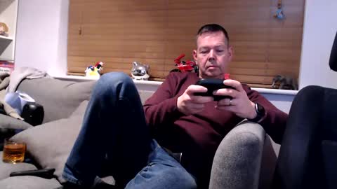 Snapshot of secretfun69uk chatting on 02.15.25 BJ online show from 02.15.25