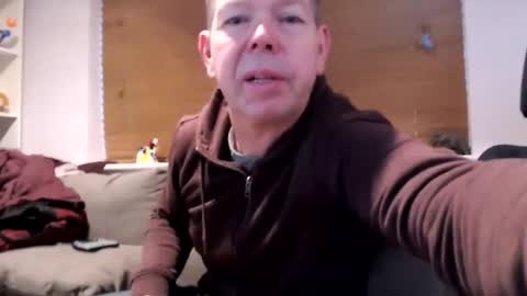 Snapshot of secretfun69uk chatting on 02.26.25 BJ online show from 02.26.25
