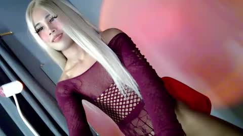 YU RI online show from 10.09.25