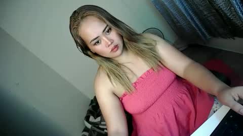 Snapshot of seductive_elvz chatting on 10.31.25 seductive_elvz online show from 10.31.25