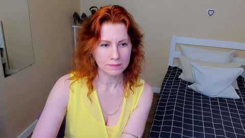 seductive_foxy_ online show from 11.24.25