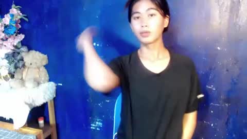 NIK online show from 12.22.25