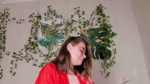 seductive_she_wolf online show from 11.11.25