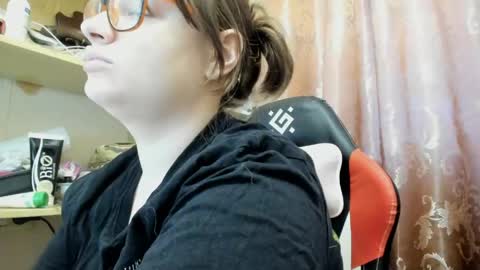 Snapshot of seductive_she_wolf chatting on 05.05.26 seductive_she_wolf online show from 05.05.26