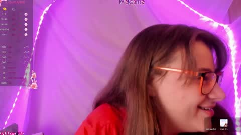 Snapshot of seductive_she_wolf chatting on 06.05.26 seductive_she_wolf online show from 06.05.26