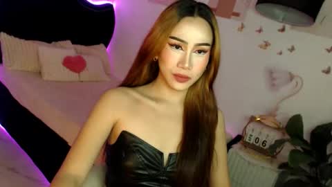 Vanessa online show from 04.05.26