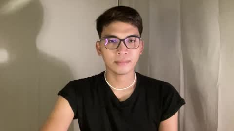 Snapshot of seductive_william chatting on 09.25.25 William online show from 09.25.25