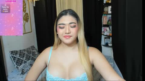 Snapshot of seductivejanetrans chatting on 11.21.25 Jane online show from 11.21.25