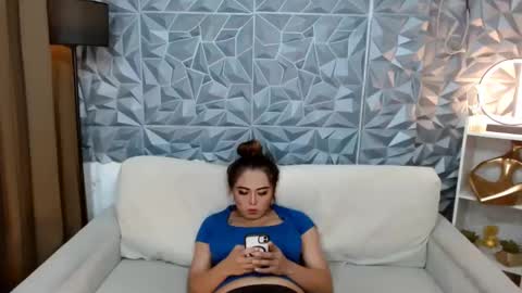 Snapshot of seductivelatina69 chatting on 02.18.25 Lala online show from 02.18.25