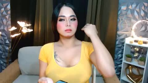 Snapshot of seductivelatina69 chatting on 09.13.25 Lala online show from 09.13.25