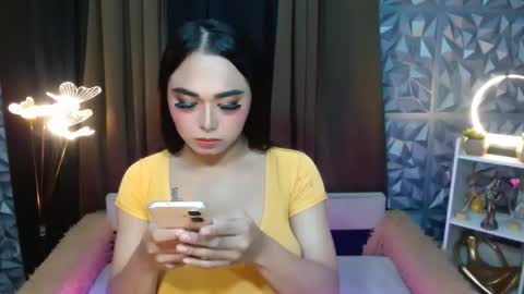 Snapshot of seductivelatina69 chatting on 09.23.25 Lala online show from 09.23.25