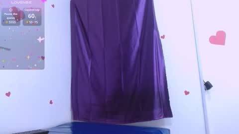 Snapshot of seductivespellvagina80 chatting on 11.02.25 Estefany online show from 11.02.25