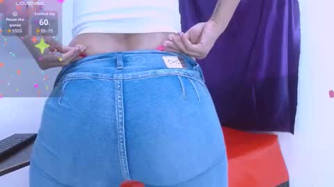 Snapshot of seductivespellvagina80 chatting on 02.12.26 Estefany online show from 02.12.26