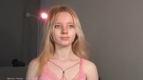 See Its honey bunny  im Lana online show from 07.26.26