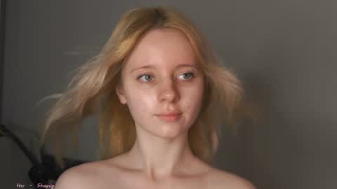 See Its honey bunny  im Lana online show from 07.28.26