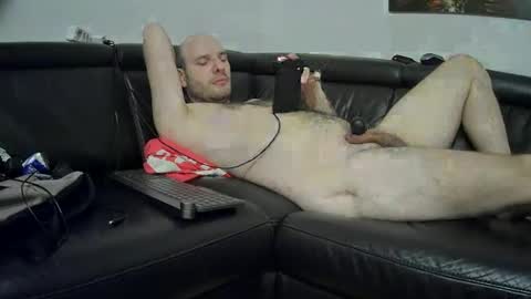 Snapshot of seeebi chatting on 12.06.24 Sebastian online show from 12.06.24