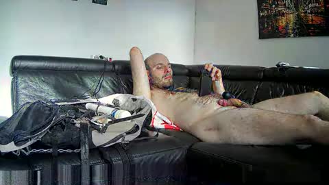 Snapshot of seeebi chatting on 12.28.24 Sebastian online show from 12.28.24