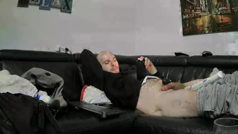 Snapshot of seeebi chatting on 01.04.25 Sebastian online show from 01.04.25