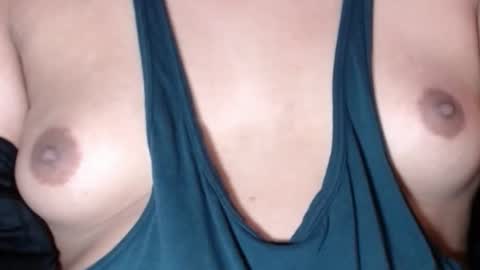 Snapshot of selda_ chatting on 12.30.24 Selda online show from 12.30.24