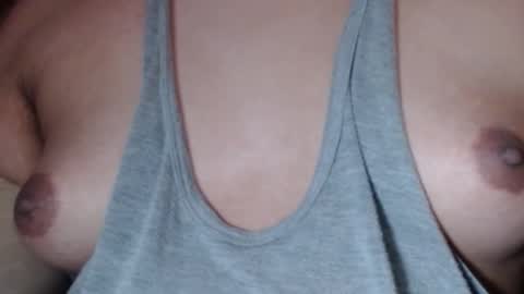 Snapshot of selda_ chatting on 02.20.25 Selda online show from 02.20.25